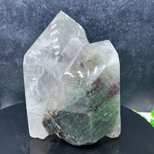 Garden Quartz Double Point Tower